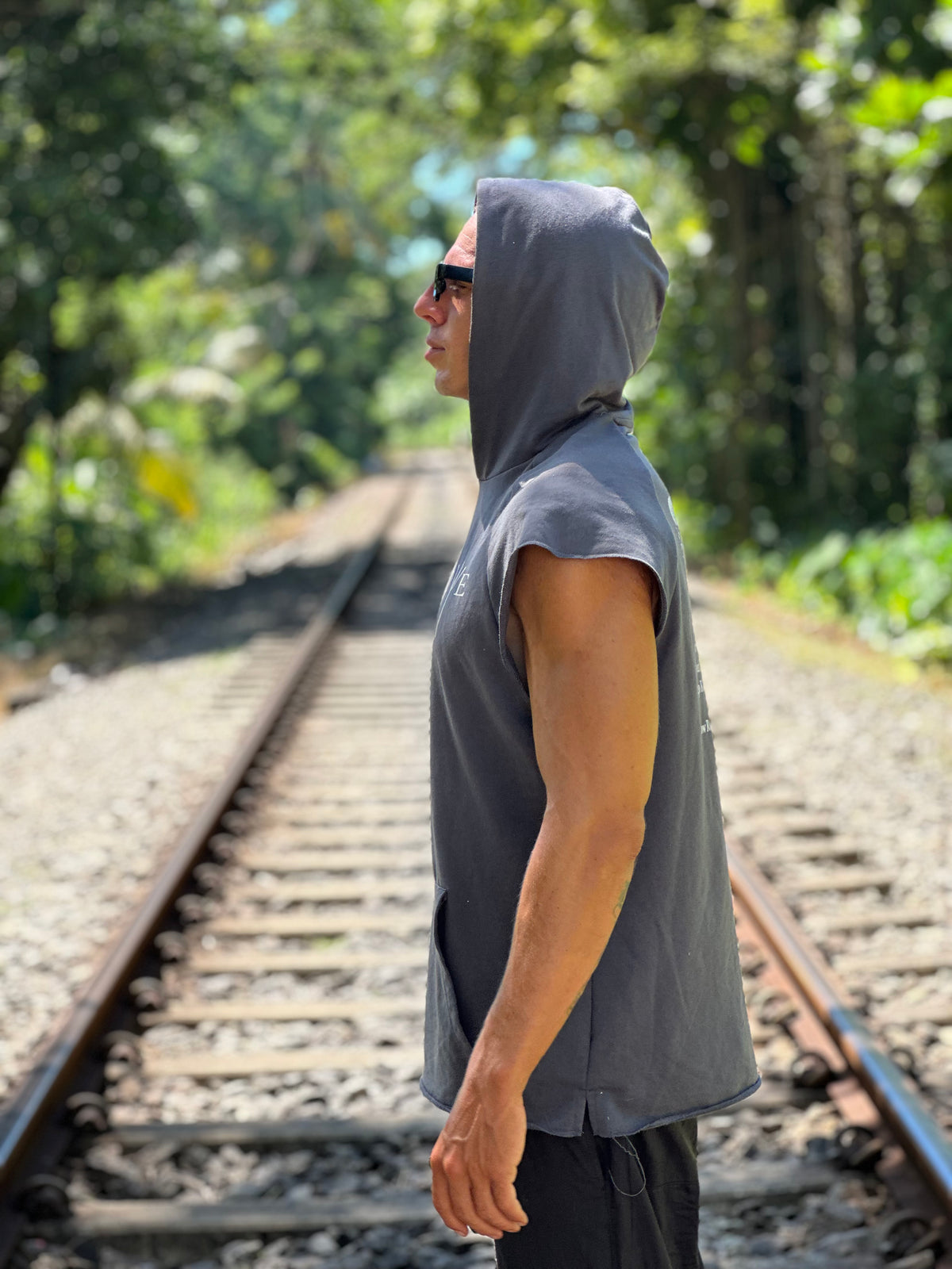 𝐒𝐎𝐔𝐋𝐎ᛉ𝐄 Free Spirit Sleeveless Hoodie – Charcoal & White