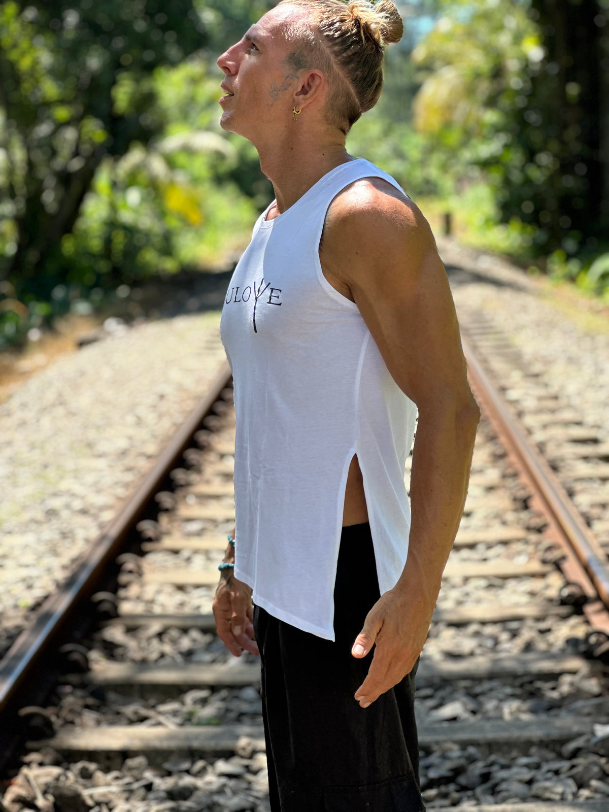 The 𝐒𝐎𝐔𝐋𝐎ᛉ𝐄 Essential – Sleeveless Top for Him