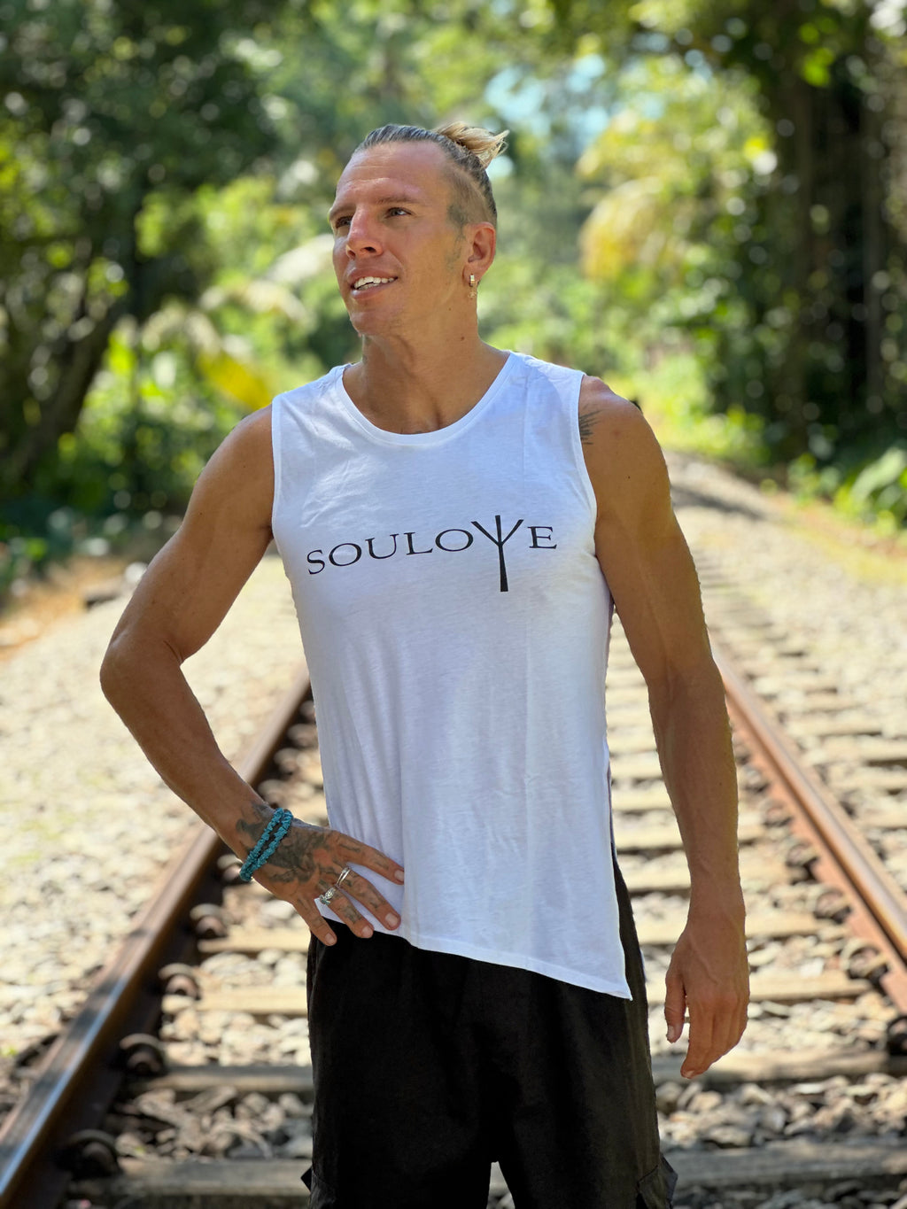 The 𝐒𝐎𝐔𝐋𝐎ᛉ𝐄 Essential – Sleeveless Top for Him