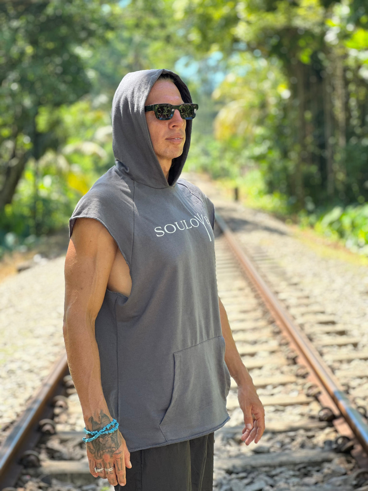 𝐒𝐎𝐔𝐋𝐎ᛉ𝐄 Free Spirit Sleeveless Hoodie – Charcoal & White